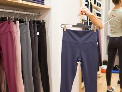 Tips Memilih Celana Legging Olahraga yang Tidak Menerawang